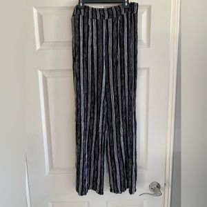 Soft Wide-leg Striped Pants Size M